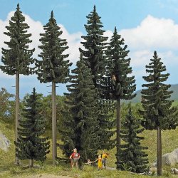 Busch Fichtenwald aus 8 St. Fichten, H0