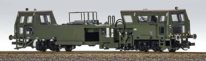 Fischer-Modell 26013109 - Gleisstopfmaschine UNIMAT- Militärausführung, NVA, Ep.IV Spur TT