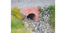 4 Stück Fertigmodell Wasserdurchlass Ziegel (rot) klein Nenngröße H0, Maßstab 1:87