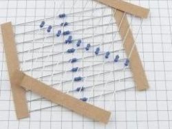 20x Widerstand 820 Ohm